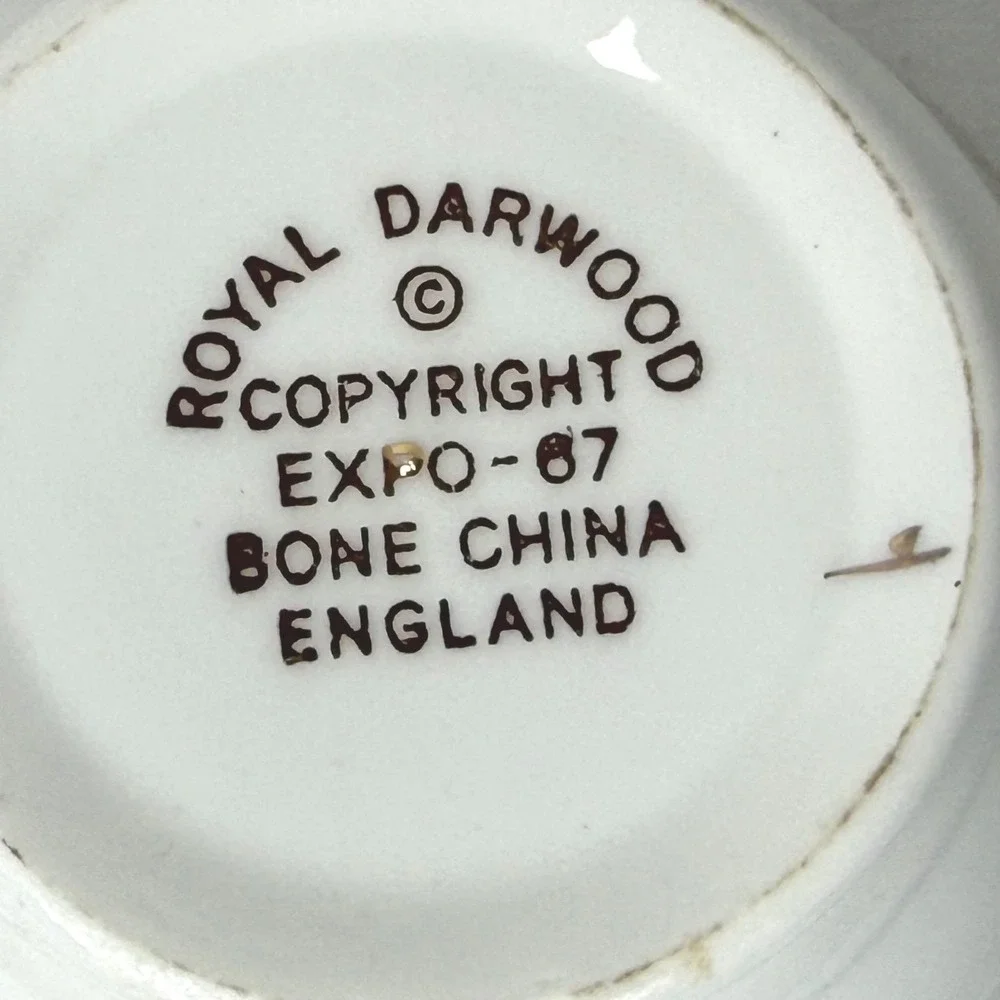 Royal Darwood Expo 67 Montreal Canada Souvenir Teacup Bone China England